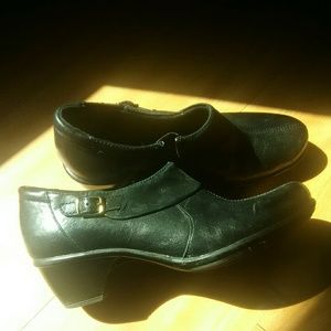 Women's Clark's black dress heels